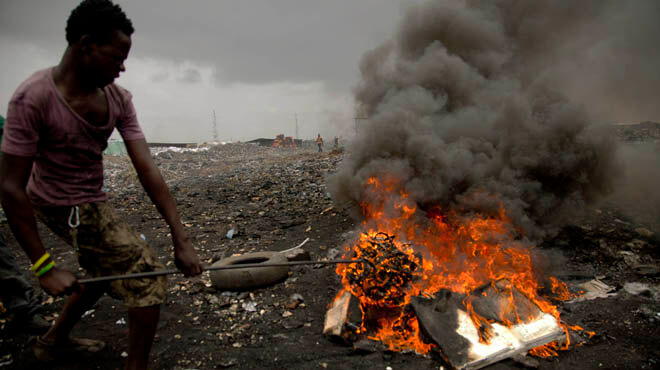 Quema de desechos en Ghana